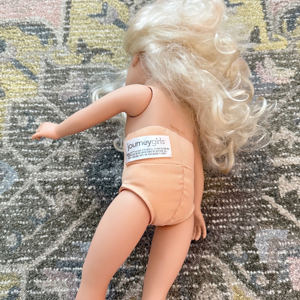 Journey Girls 18” Doll Lot backpack outfits - Picture 9 of 9